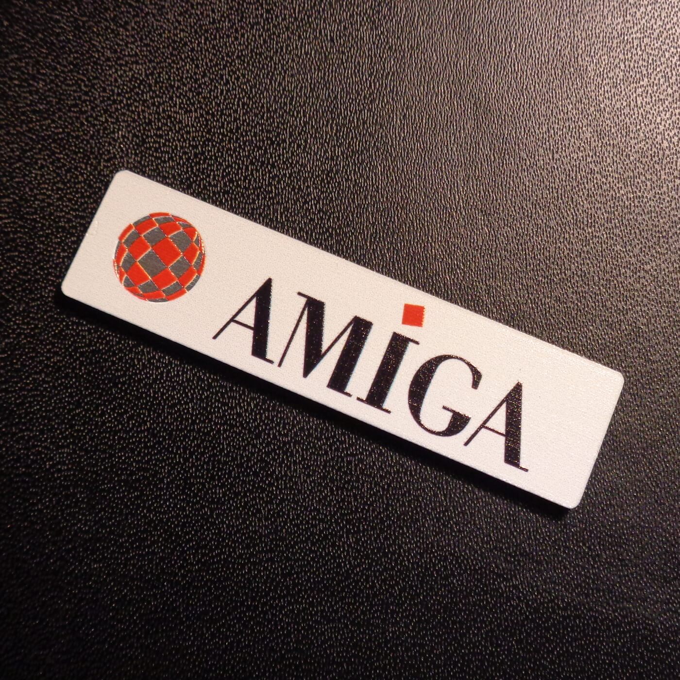 Commodore Amiga 600 1200 Bouncing Ball Color Logo / Sticker / Badge 49 x 13 mm [459]