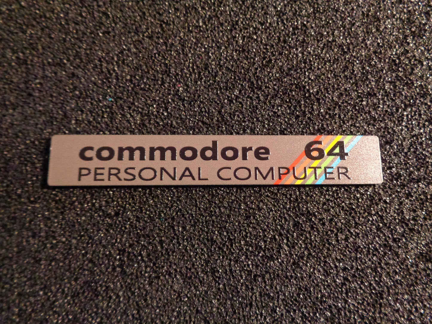 Sticker Commodore C64 Color Label Badge Logo 7,7cm x 1,2cm [242i]