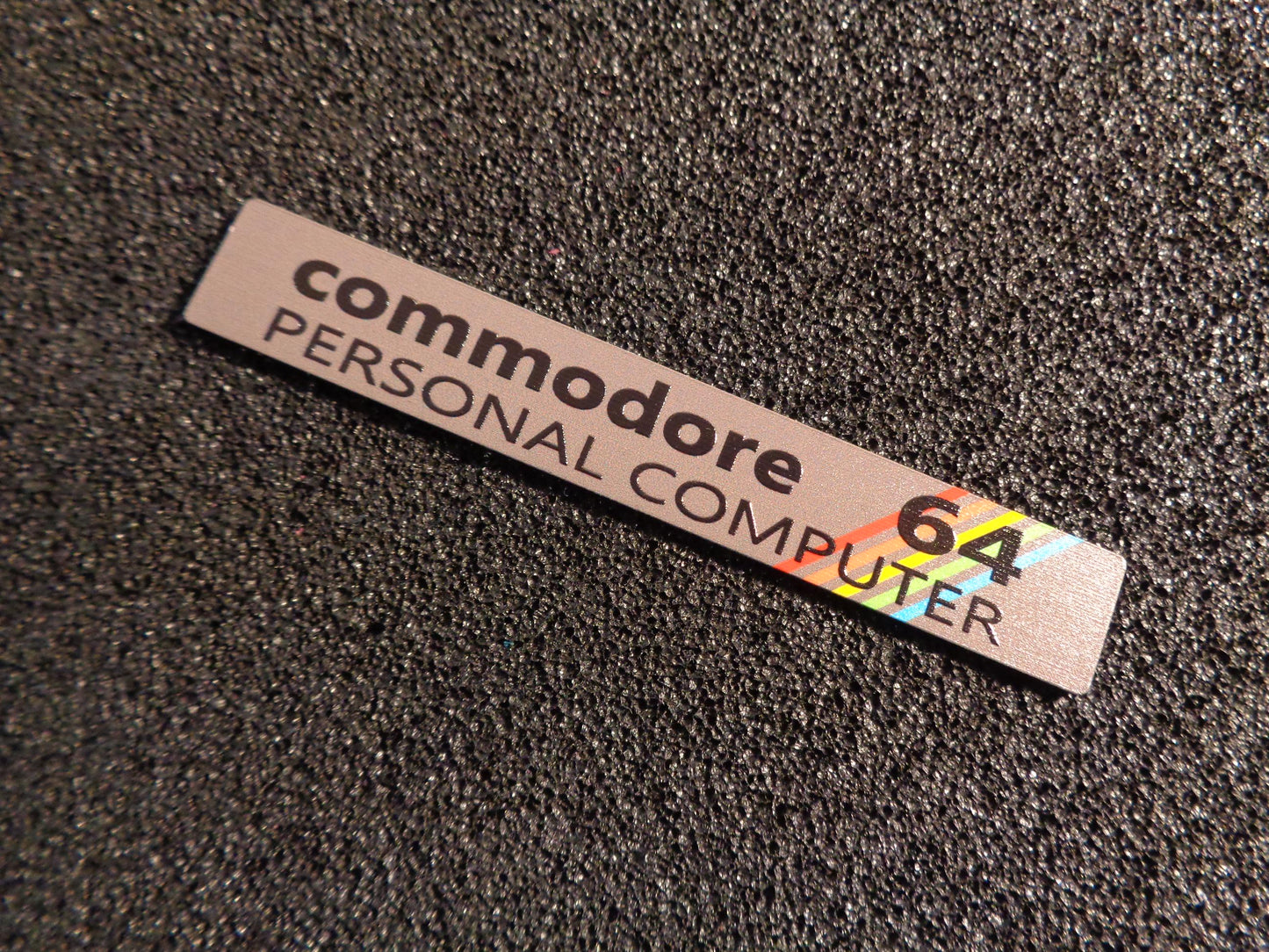 Sticker Commodore C64 Color Label Badge Logo 7,7cm x 1,2cm [242i]