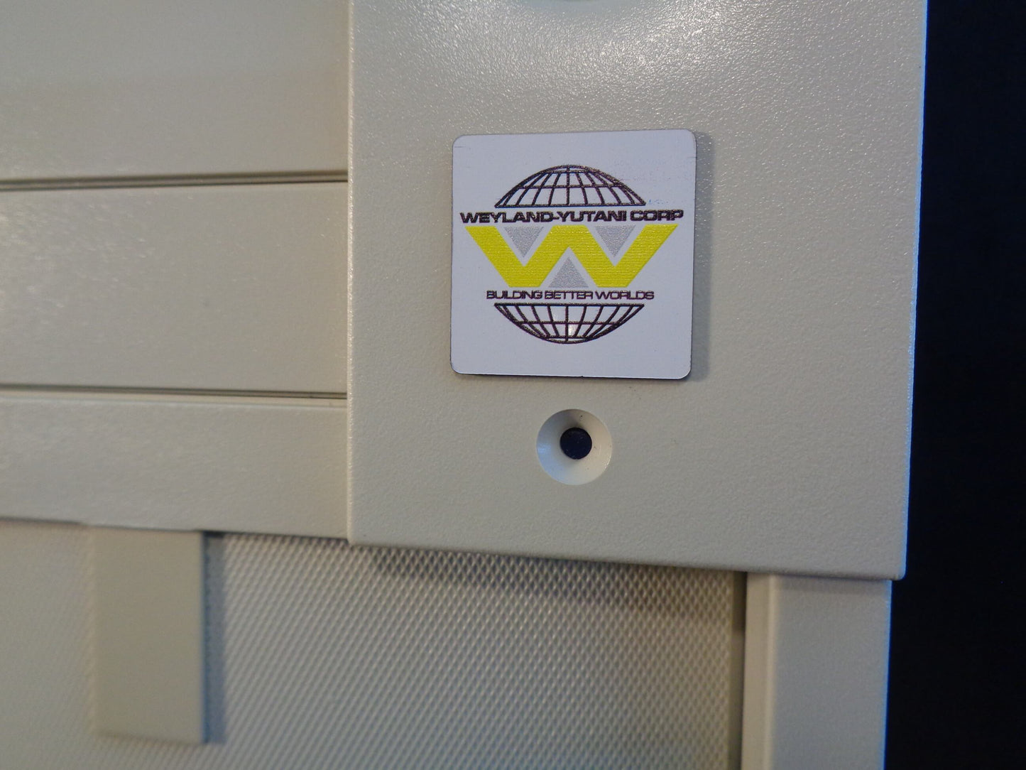 Sticker Weyland-Yutani Corporation Logo Label Decal Case Badge [472c]