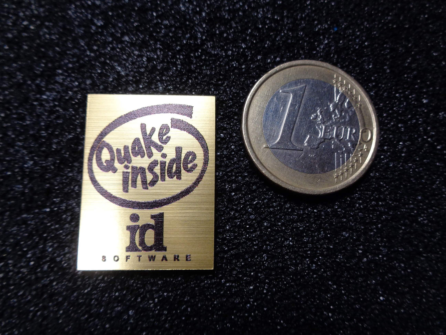 Sticker Quake Retro PC Case Logo Label Decal Sticker Badge [493c]